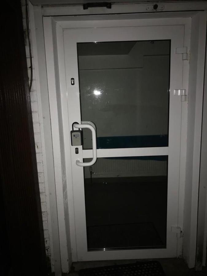 West Kensington 3 Bedroom Apartment 伦敦 外观 照片